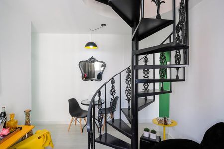 Apartamento à venda com 115m², 2 quartos e 2 vagasSala