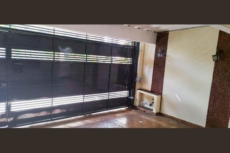 Casa à venda com 291m², 3 quartos e 2 vagas Casa à venda com 291m², 3 quartos e 2 vagasGaragem