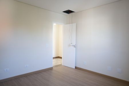 Casa à venda com 190m², 3 quartos e 2 vagasQuarto