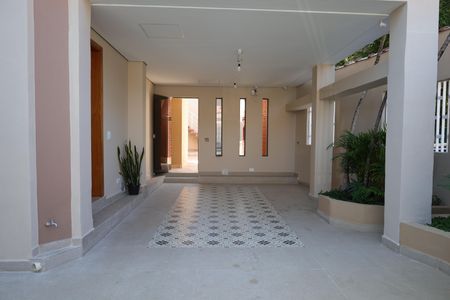 Casa à venda com 190m², 3 quartos e 2 vagasFachada