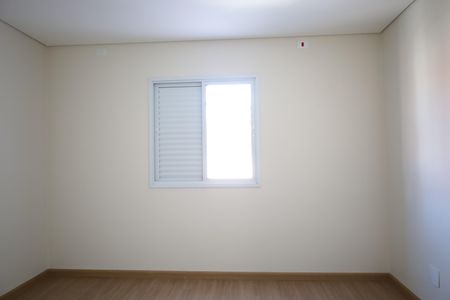 Casa à venda com 190m², 3 quartos e 2 vagasQuarto 2