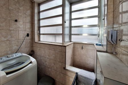 Apartamento à venda com 130m², 3 quartos e 1 vaga Apartamento à venda com 130m², 3 quartos e 1 vagaÁrea de Serviço
