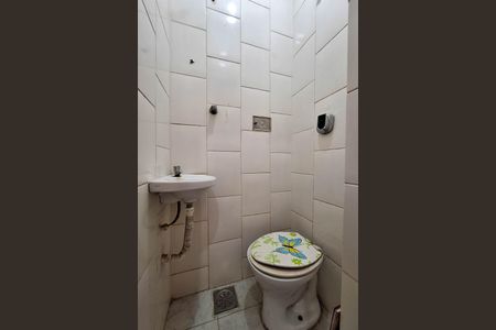 Apartamento à venda com 130m², 3 quartos e 1 vaga Apartamento à venda com 130m², 3 quartos e 1 vagaBanheiro de serviço