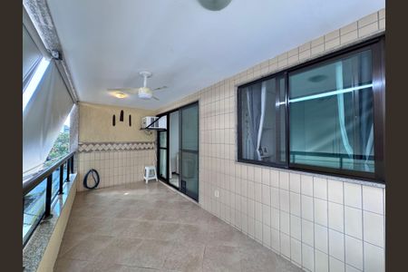 Apartamento à venda com 91m², 3 quartos e 1 vagaVaranda