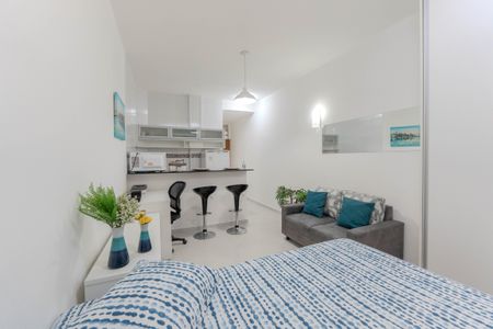 Apartamento à venda com 27m², 1 quarto e sem vaga Apartamento à venda com 27m², 1 quarto e sem vagaStudio