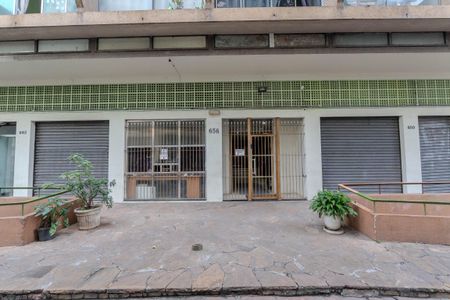 Apartamento à venda com 27m², 1 quarto e sem vaga Apartamento à venda com 27m², 1 quarto e sem vagaFachada