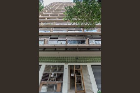 Apartamento à venda com 27m², 1 quarto e sem vaga Apartamento à venda com 27m², 1 quarto e sem vagaFachada
