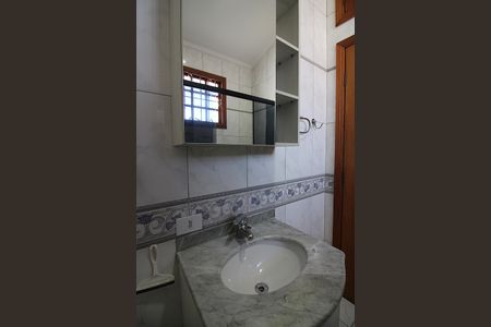 Casa à venda com 146m², 3 quartos e 2 vagasBanheiro Social