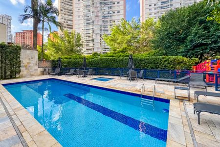 Apartamento à venda com 65m², 2 quartos e 1 vaga Apartamento à venda com 65m², 2 quartos e 1 vagaPiscina