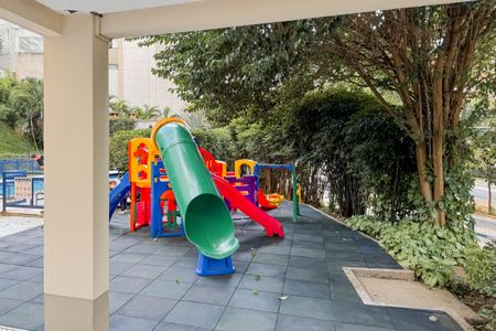 Apartamento à venda com 65m², 2 quartos e 1 vaga Apartamento à venda com 65m², 2 quartos e 1 vagaPlayground