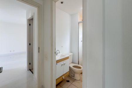 Apartamento à venda com 65m², 2 quartos e 1 vaga Apartamento à venda com 65m², 2 quartos e 1 vagaBanheiro da Suíte