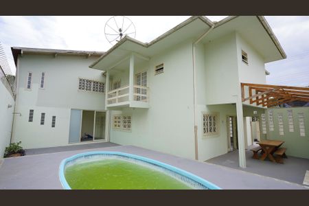 Casa para alugar com 200m², 4 quartos e 2 vagasPiscina