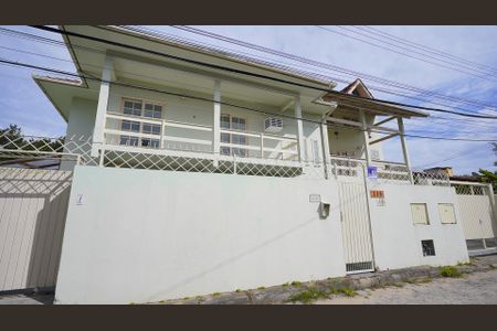Casa para alugar com 200m², 4 quartos e 2 vagasFachada