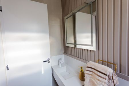 Apartamento à venda com 90m², 2 quartos e 1 vaga Apartamento à venda com 90m², 2 quartos e 1 vagaBanheiro de Serviço