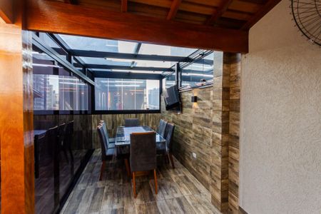 Apartamento à venda com 90m², 2 quartos e 1 vaga Apartamento à venda com 90m², 2 quartos e 1 vagaÁrea Gourmet