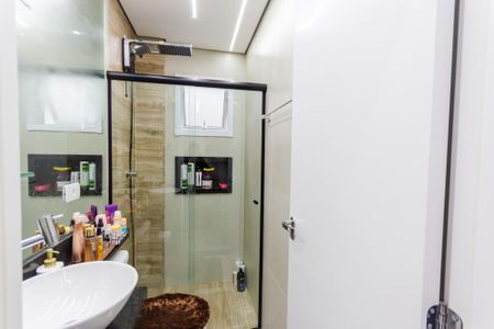 Apartamento à venda com 90m², 2 quartos e 1 vaga Apartamento à venda com 90m², 2 quartos e 1 vagaBanheiro da Suíte