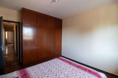 Casa à venda com 150m², 3 quartos e 2 vagas Casa à venda com 150m², 3 quartos e 2 vagasQuarto 3