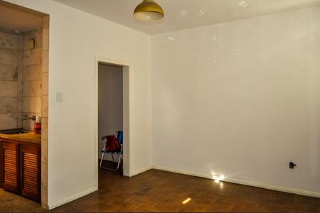 Apartamento à venda com 50m², 1 quarto e sem vaga Apartamento à venda com 50m², 1 quarto e sem vagaSala