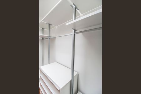 Casa à venda com 600m², 5 quartos e 2 vagasCloset da suíte