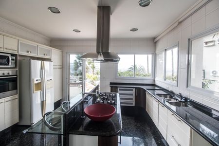 Casa à venda com 600m², 5 quartos e 2 vagasCozinha