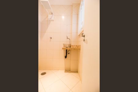 Casa à venda com 600m², 5 quartos e 2 vagasBanheiro de serviço