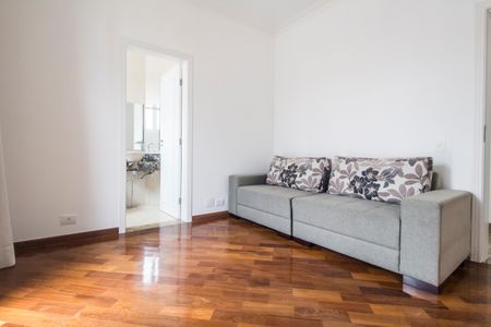 Casa à venda com 600m², 5 quartos e 2 vagasSuíte 2