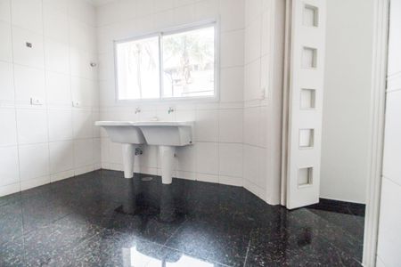 Casa à venda com 600m², 5 quartos e 2 vagasÁrea de Serviço