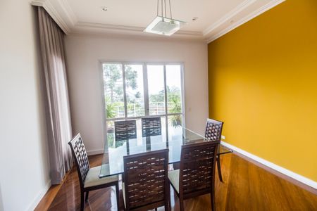 Casa à venda com 600m², 5 quartos e 2 vagasSala