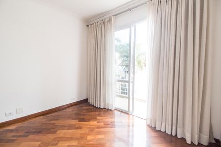 Casa à venda com 600m², 5 quartos e 2 vagasSuíte 2