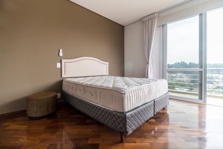 Casa à venda com 600m², 5 quartos e 2 vagasSuíte master