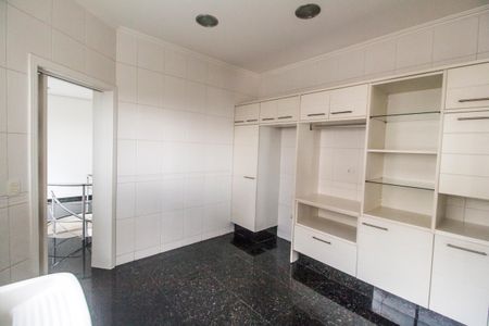 Casa à venda com 600m², 5 quartos e 2 vagasÁrea de Serviço