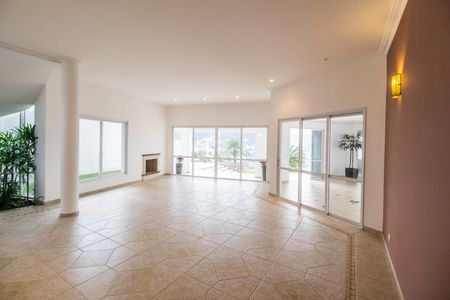 Casa à venda com 600m², 5 quartos e 2 vagasÁrea comum - Salão de festas