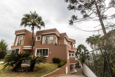 Casa à venda com 600m², 5 quartos e 2 vagasPlaca