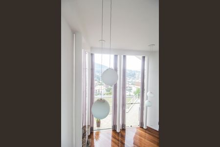Casa à venda com 600m², 5 quartos e 2 vagasDetalhe da  Sala