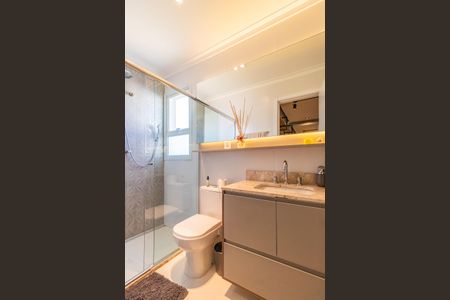Apartamento à venda com 326m², 4 quartos e 4 vagas Apartamento à venda com 326m², 4 quartos e 4 vagasBanheiro da Suíte 3