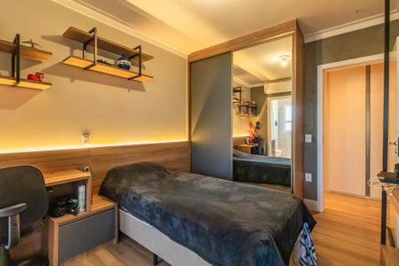 Apartamento à venda com 326m², 4 quartos e 4 vagas Apartamento à venda com 326m², 4 quartos e 4 vagasSuíte 2