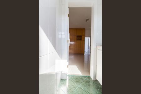 Casa à venda com 500m², 5 quartos e 3 vagas Casa à venda com 500m², 5 quartos e 3 vagasBanheiro da Suíte 4