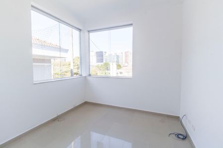 Casa à venda com 500m², 5 quartos e 3 vagas Casa à venda com 500m², 5 quartos e 3 vagasEscritório