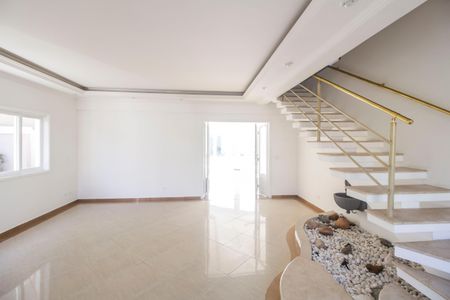 Casa à venda com 500m², 5 quartos e 3 vagas Casa à venda com 500m², 5 quartos e 3 vagasSala