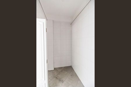 Casa à venda com 500m², 5 quartos e 3 vagas Casa à venda com 500m², 5 quartos e 3 vagasDespensa