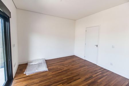 Casa à venda com 435m², 5 quartos e 4 vagasSuíte 1