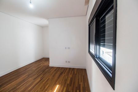 Casa à venda com 435m², 5 quartos e 4 vagasSuíte 2