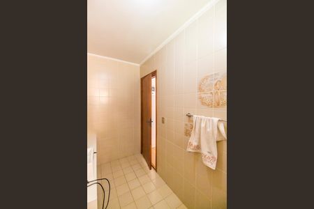 Casa à venda com 386m², 4 quartos e 4 vagas Casa à venda com 386m², 4 quartos e 4 vagasBanheiro da Suíte