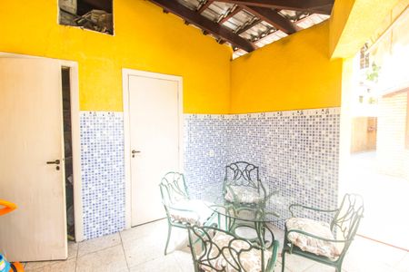 Casa à venda com 386m², 4 quartos e 4 vagas Casa à venda com 386m², 4 quartos e 4 vagasÁrea gourmet