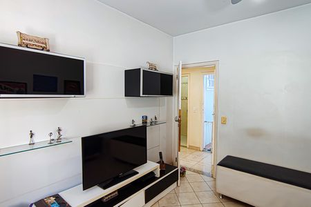 Casa de condomínio à venda com 264m², 4 quartos e 4 vagas Casa de condomínio à venda com 264m², 4 quartos e 4 vagasQuarto