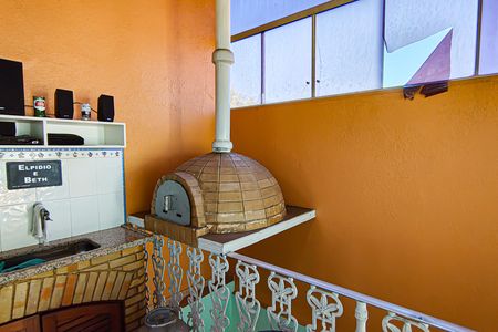 Casa de condomínio à venda com 264m², 4 quartos e 4 vagas Casa de condomínio à venda com 264m², 4 quartos e 4 vagasÁrea de lazer