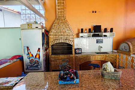 Casa de condomínio à venda com 264m², 4 quartos e 4 vagas Casa de condomínio à venda com 264m², 4 quartos e 4 vagasÁrea de lazer