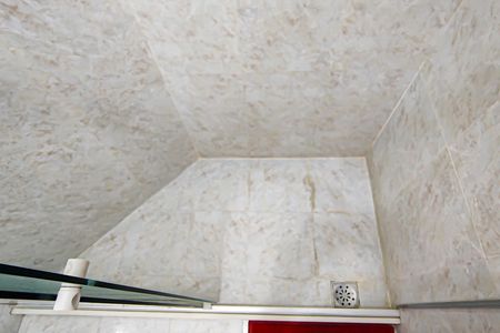 Casa de condomínio à venda com 264m², 4 quartos e 4 vagas Casa de condomínio à venda com 264m², 4 quartos e 4 vagasBanheiro Social