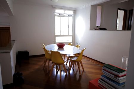 Apartamento para alugar com 165m², 3 quartos e 2 vagas Apartamento para alugar com 165m², 3 quartos e 2 vagasCopa