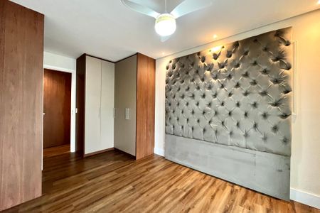 Apartamento à venda com 170m², 3 quartos e 3 vagasSuíte 1
